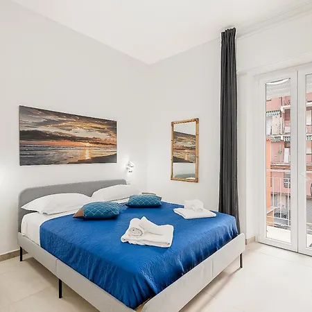Apartment Modern White With Ac And Balcony *